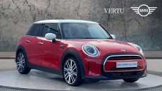 MINI Hatchback 1.5 Cooper Exclusive Premium 5dr Auto Petrol Hatchback